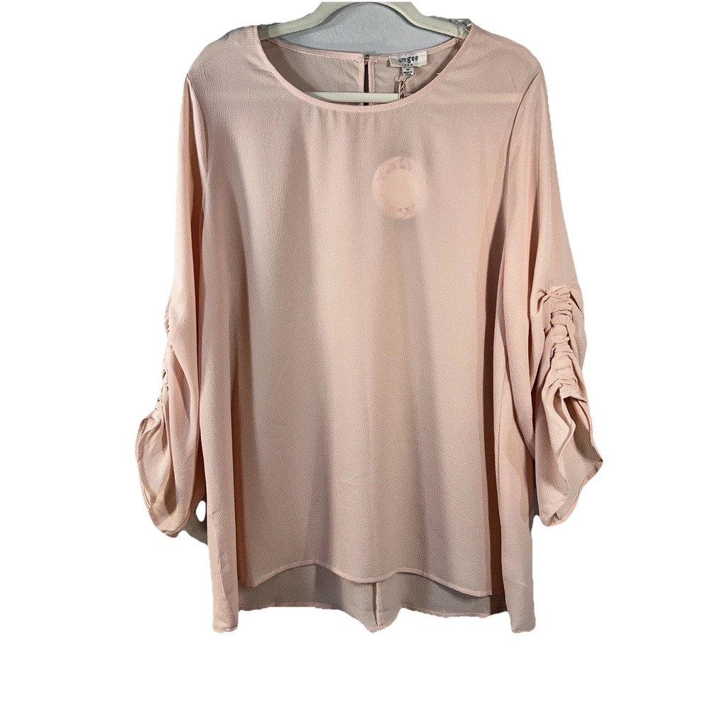 Umgee Women's Whimsical Boho  Blouse Peachy Gathered Sleeve HiLo  Size M NEW